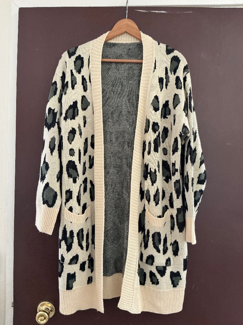 Amazon brand, cheetah and ivory duster, size L